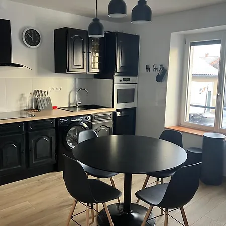 Semesterbostad Maison Pour Se Ressourcer Proche Vulcania - 10 Min *