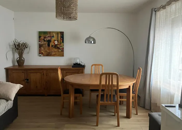 Maison Pour Se Ressourcer Proche Vulcania - 10 Min Holiday home *